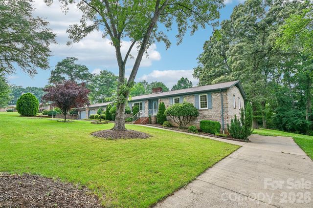 1621 N Oak Drive, Shelby, NC 28150