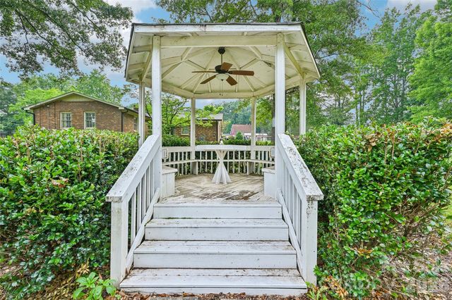 1621 N Oak Drive, Shelby, NC 28150