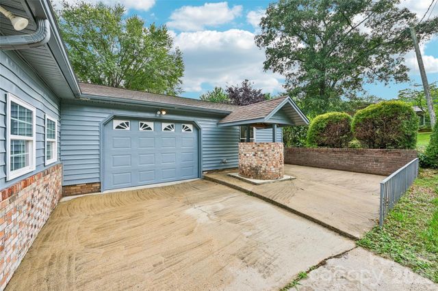 1621 N Oak Drive, Shelby, NC 28150
