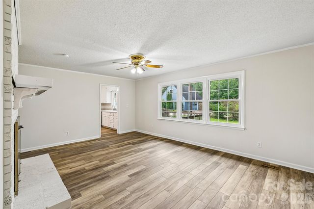 1621 N Oak Drive, Shelby, NC 28150