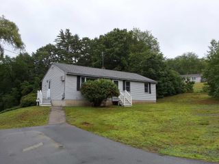 9 Towle Pasture Drive, Epsom, NH 03234