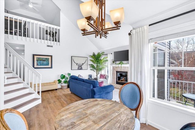 3272 Stonecreek Drive, Madison, WI 53719