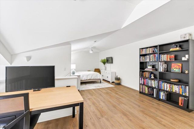 3272 Stonecreek Drive, Madison, WI 53719