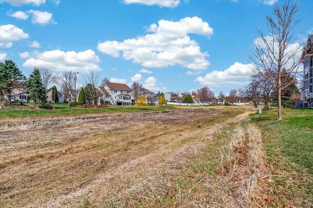 3272 Stonecreek Drive, Madison, WI 53719