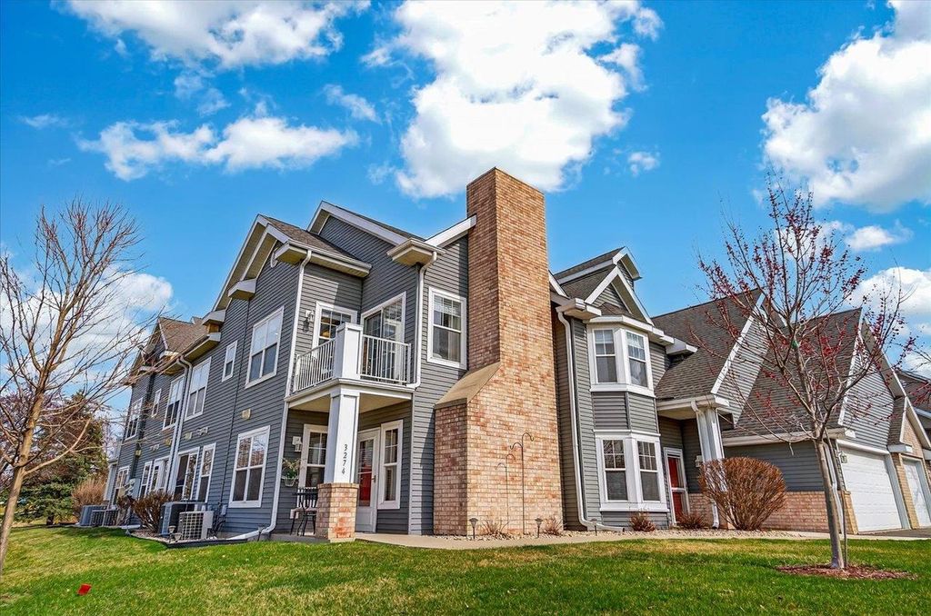 3272 Stonecreek Drive, Madison, WI 53719