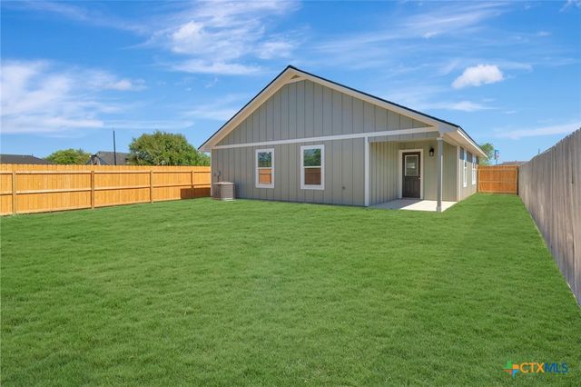 112 Missy Lane, Victoria, TX 77901