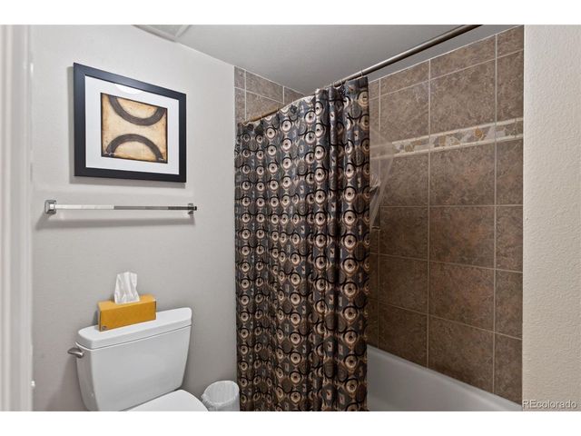 5927 E Jamison Ln, Centennial, CO 80112