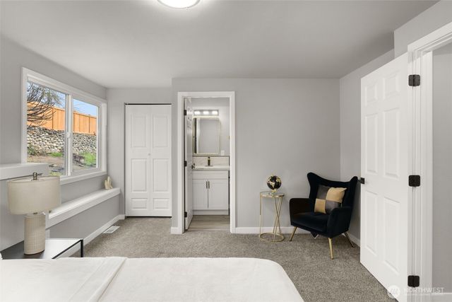 1755 57th Street NE, Tacoma, WA 98422