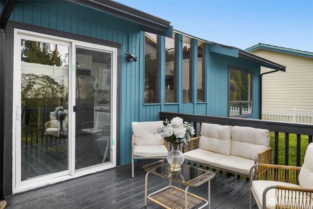 1755 57th Street NE, Tacoma, WA 98422