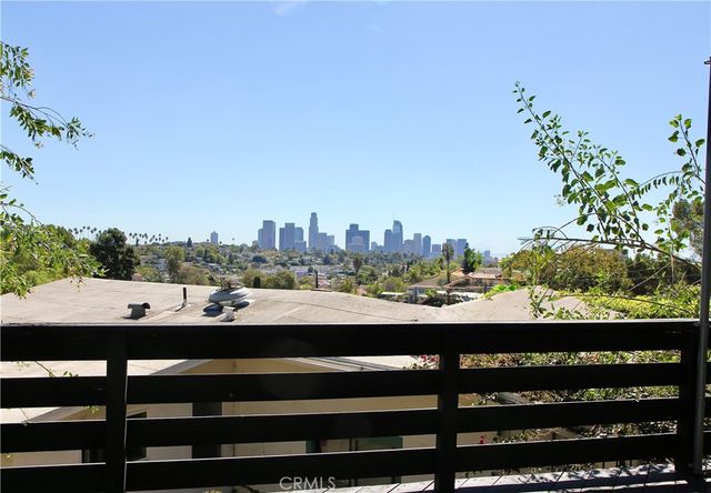 1927 Delta, Los Angeles, CA 90026
