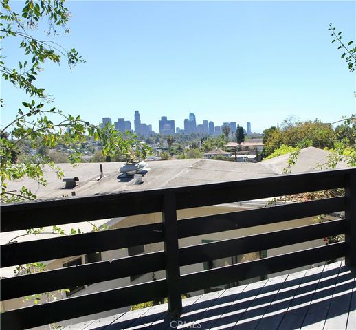 1927 Delta, Los Angeles, CA 90026