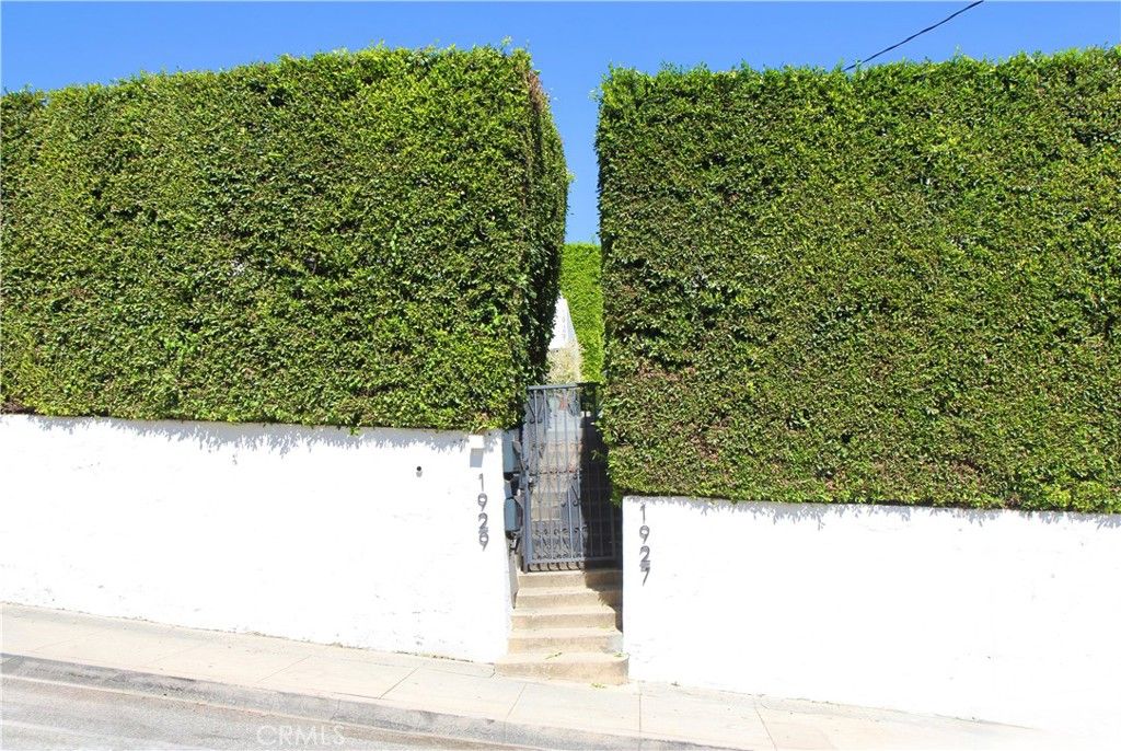 1927 Delta, Los Angeles, CA 90026 — photo 2