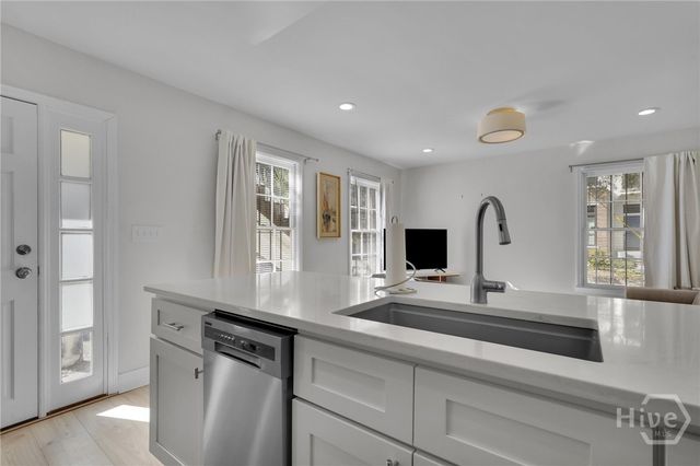 702 Tattnall Street B, Savannah, GA 31401