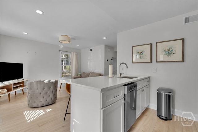 702 Tattnall Street B, Savannah, GA 31401