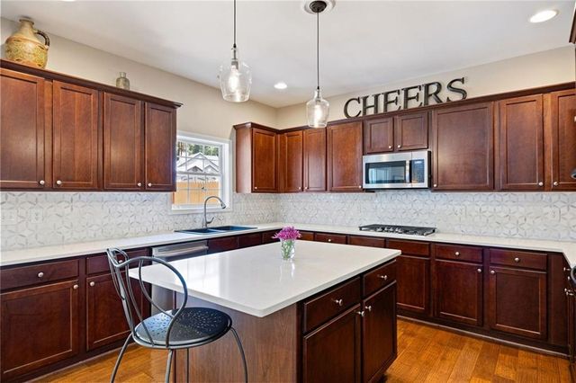 1384 Silvergate Drive, Mableton, GA 30126