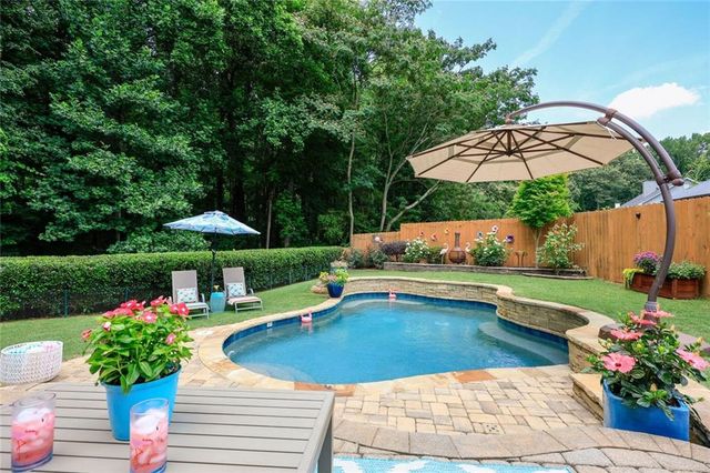 1384 Silvergate Drive, Mableton, GA 30126