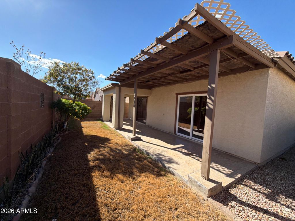 719 W LYDIA Lane, Phoenix, AZ 85041 — photo 5