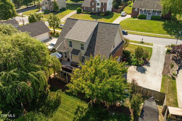 204 Lee Carter Drive, Johnson City, TN 37601