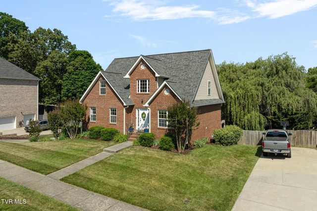 204 Lee Carter Drive, Johnson City, TN 37601