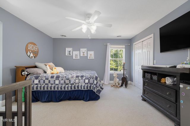 204 Lee Carter Drive, Johnson City, TN 37601