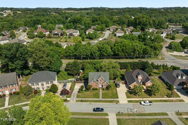 204 Lee Carter Drive, Johnson City, TN 37601