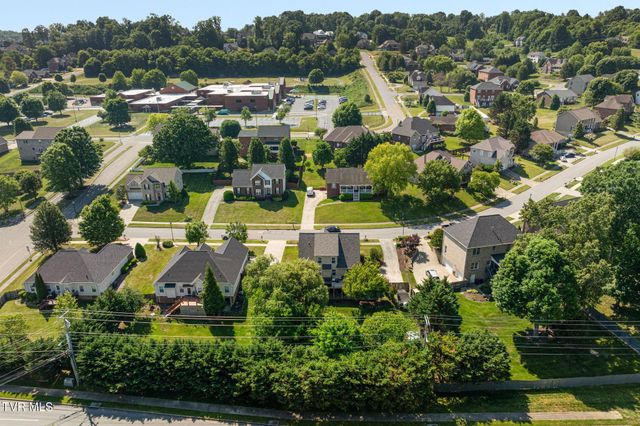 204 Lee Carter Drive, Johnson City, TN 37601