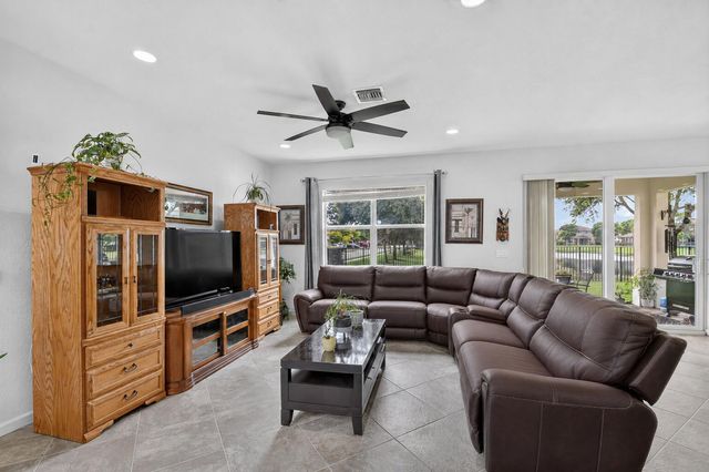 5652 Caranday Palm Drive, Greenacres, FL 33463