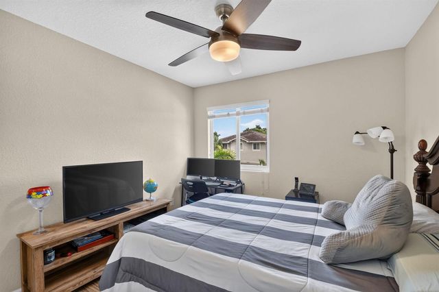 5652 Caranday Palm Drive, Greenacres, FL 33463