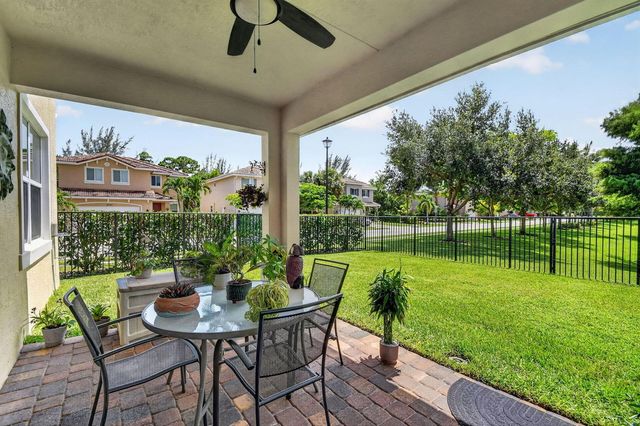 5652 Caranday Palm Drive, Greenacres, FL 33463