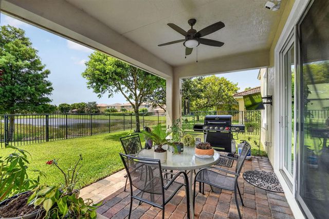5652 Caranday Palm Drive, Greenacres, FL 33463