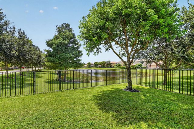 5652 Caranday Palm Drive, Greenacres, FL 33463