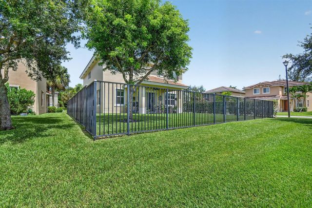 5652 Caranday Palm Drive, Greenacres, FL 33463