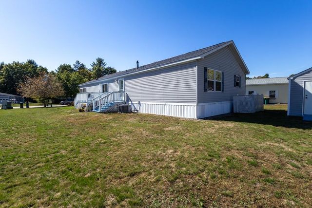 20 Watercress Drive, Rochester, NH 03868
