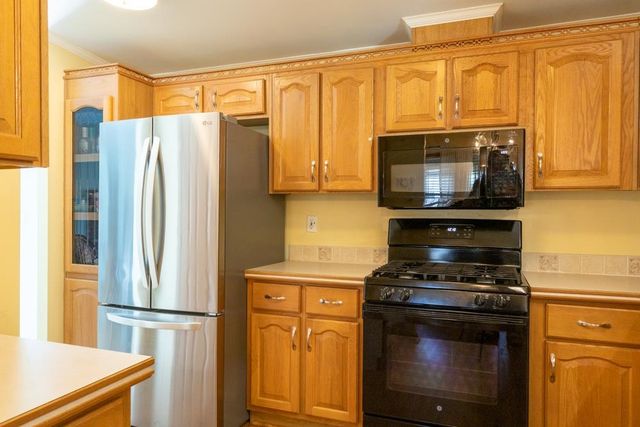 20 Watercress Drive, Rochester, NH 03868