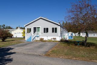 20 Watercress Drive, Rochester, NH 03868