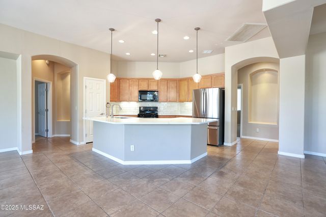 12771 N New Reflection Drive, Marana, AZ 85658