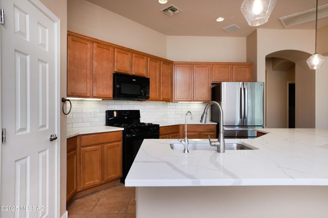 12771 N New Reflection Drive, Marana, AZ 85658