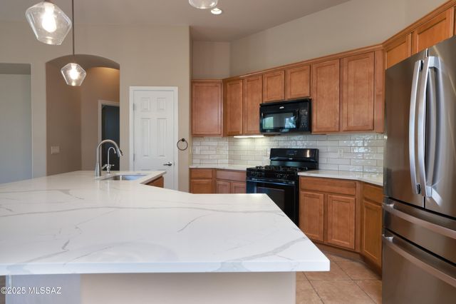 12771 N New Reflection Drive, Marana, AZ 85658