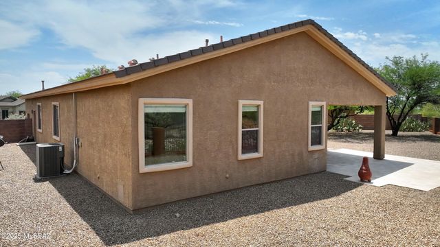 12771 N New Reflection Drive, Marana, AZ 85658