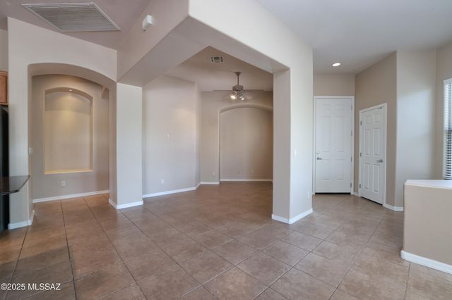 12771 N New Reflection Drive, Marana, AZ 85658