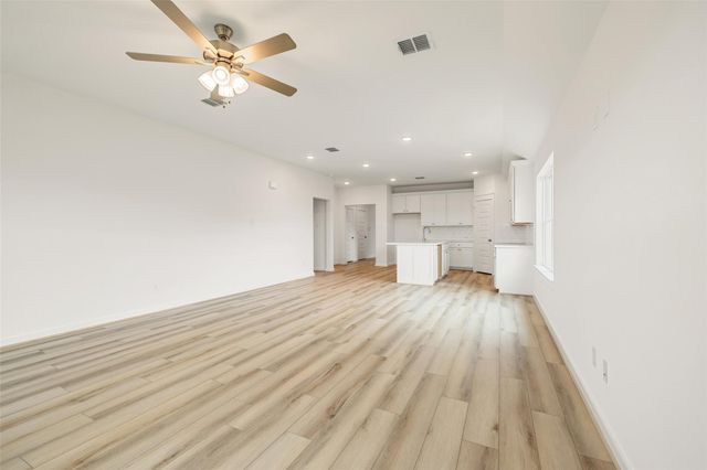 404 Fields Forest Lane, Dayton, TX 77535