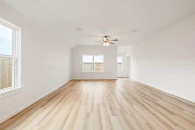 404 Fields Forest Lane, Dayton, TX 77535