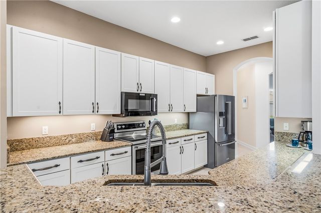 4585 Bridgepointe Way 165, Vero Beach, FL 32967