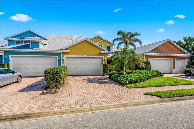 4585 Bridgepointe Way 165, Vero Beach, FL 32967