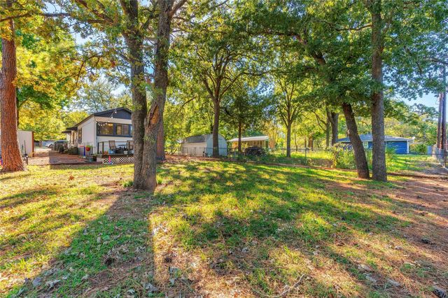 159 Oklahoma Avenue, Pottsboro, TX 75076