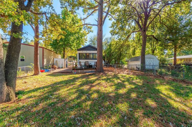 159 Oklahoma Avenue, Pottsboro, TX 75076