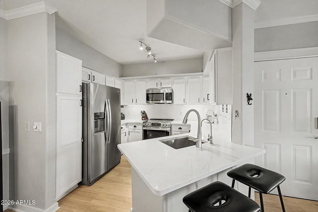 15095 N THOMPSON PEAK Parkway 1064, Scottsdale, AZ 85260 — photo 2