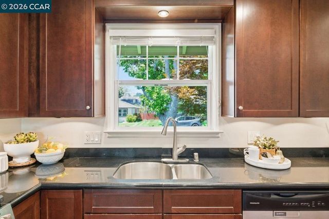 1306 Mariposa St, Vallejo, CA 94590