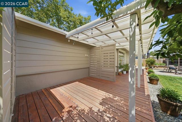 1306 Mariposa St, Vallejo, CA 94590