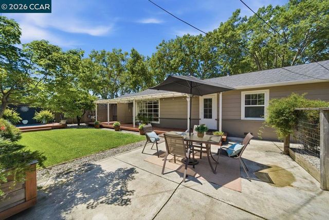 1306 Mariposa St, Vallejo, CA 94590
